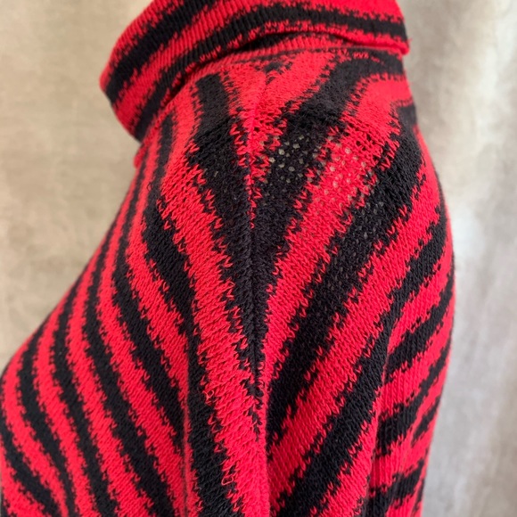 INTRO. Turtleneck Tunic Sweater Red & Black Striped NEW XLarge - Picture 15 of 15